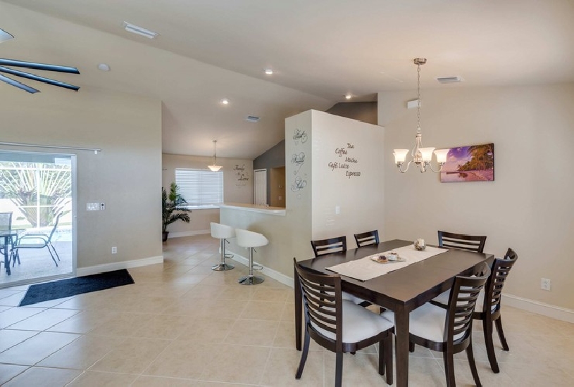 Florida Cape Coral Pool Villa - 04