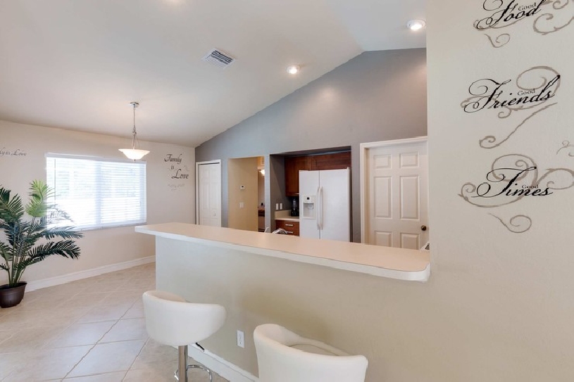 Florida Cape Coral Pool Villa - 06