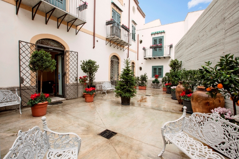 Sizilien Palermo Stadtresidenz Palazzo Brunaccini - 10